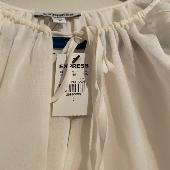 Express Blouse - Picture 3 of 3